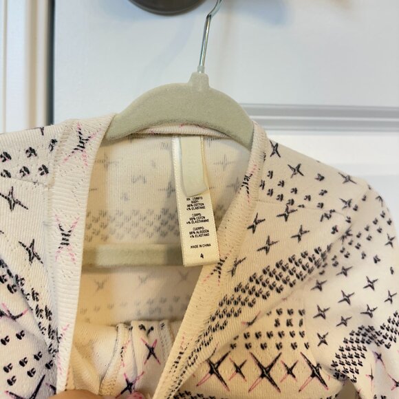 SKIMS Logo Pointelle Henley Onesie in Cream Fair Isle Size 4 - Picture 3 of 4